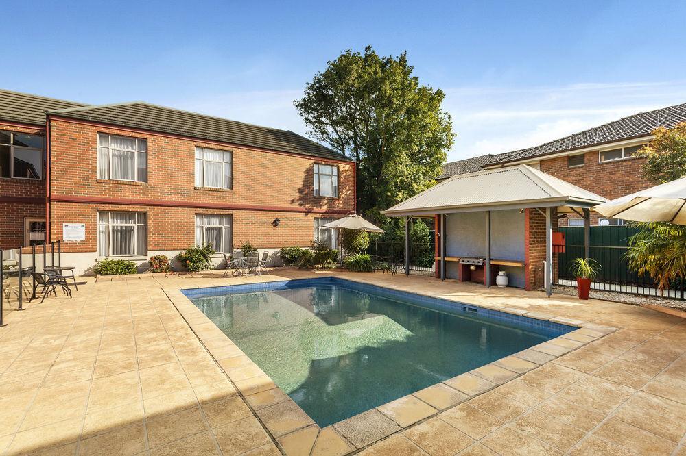 Aparthotel Quest Dandenong Exterior foto