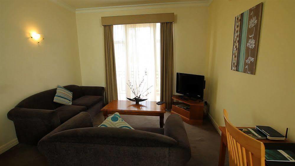Aparthotel Quest Dandenong Exterior foto